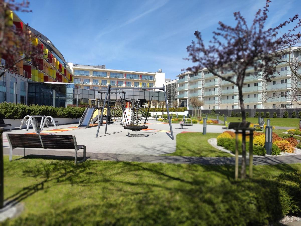 Apartament Przy Hotelu Aquarius Колобжег Экстерьер фото